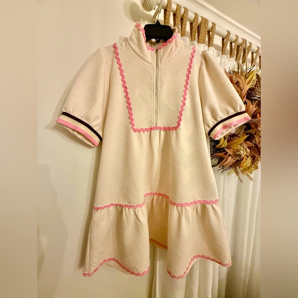 Gaudie and company size L babydoll dress similar to Umgee or Entro